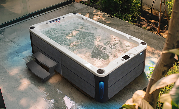 Deck Series Mena hot tubs for sale